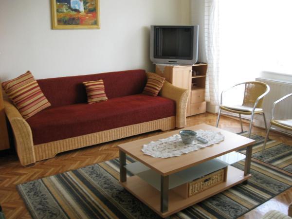 Liliom Apartments Balatonfuered Eksteriør billede
